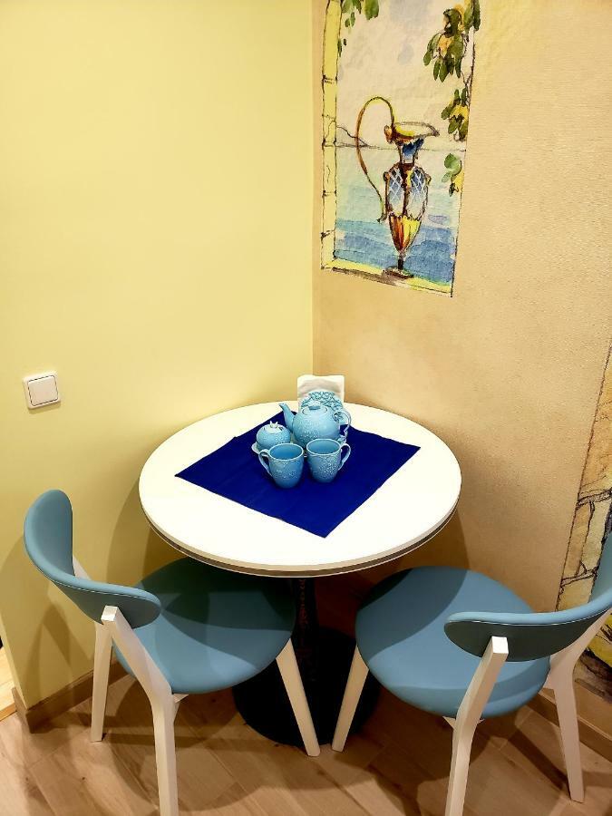 Little Paris Apartment Черновцы Экстерьер фото